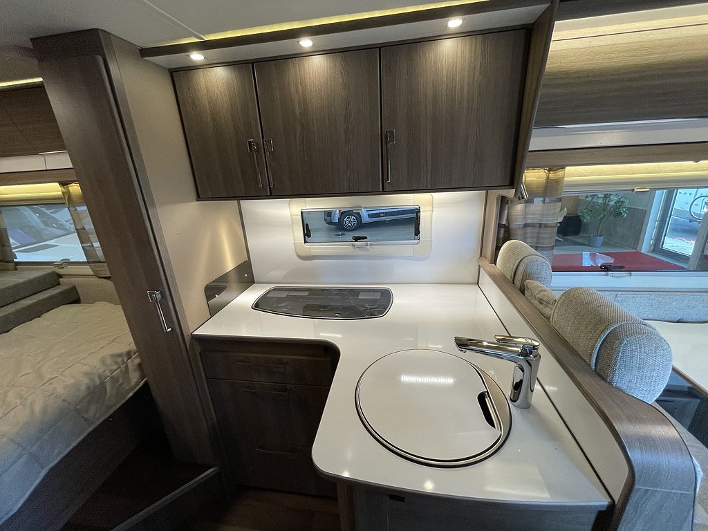 Kabe Classic 740 LXL /ALDE / AC-bodel / Solcell / Automat / - Kabe