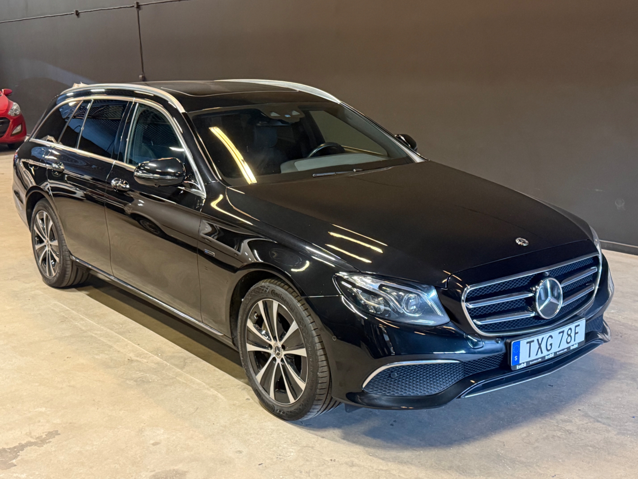 Mercedes-Benz E 2019, bild 4/10