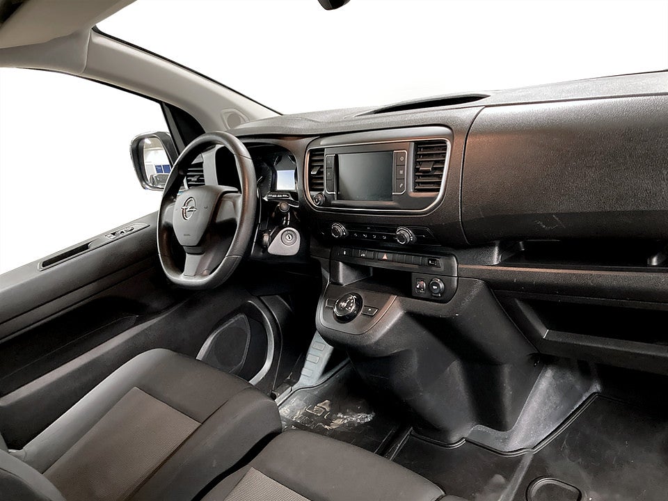 Bild på Opel Vivaro Business 2.0 BHDi 145hk Aut L3 DRAG WEBASTO B-KAMERA