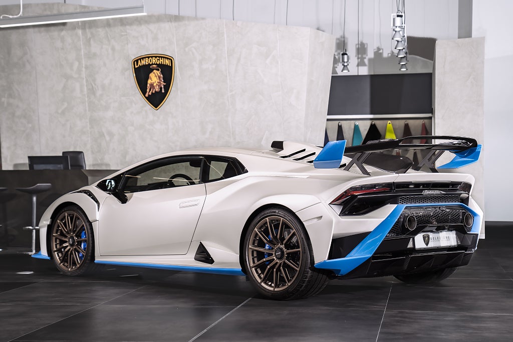 Gallery image 2 of 18