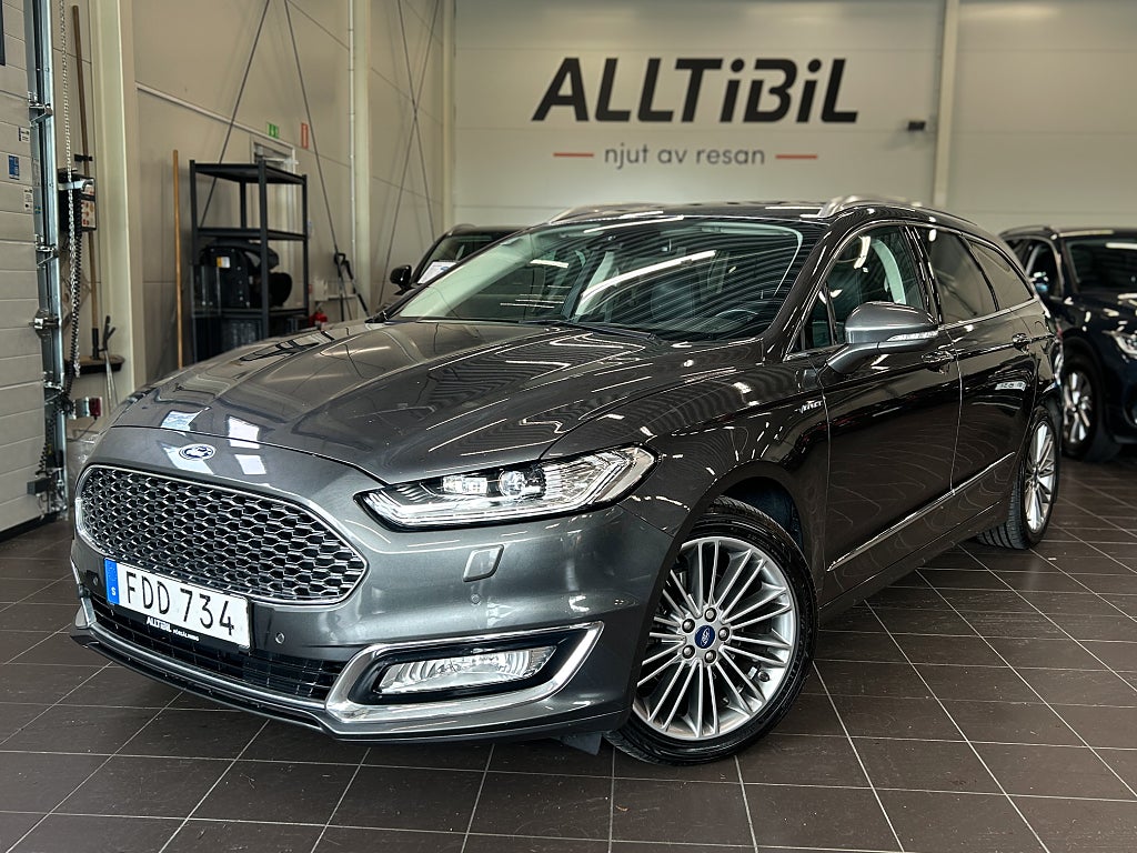 Ford Mondeo 2.0TDCi AWD AUT VIGNALE Värmare/Kamera/Drag/Pano/Skinn