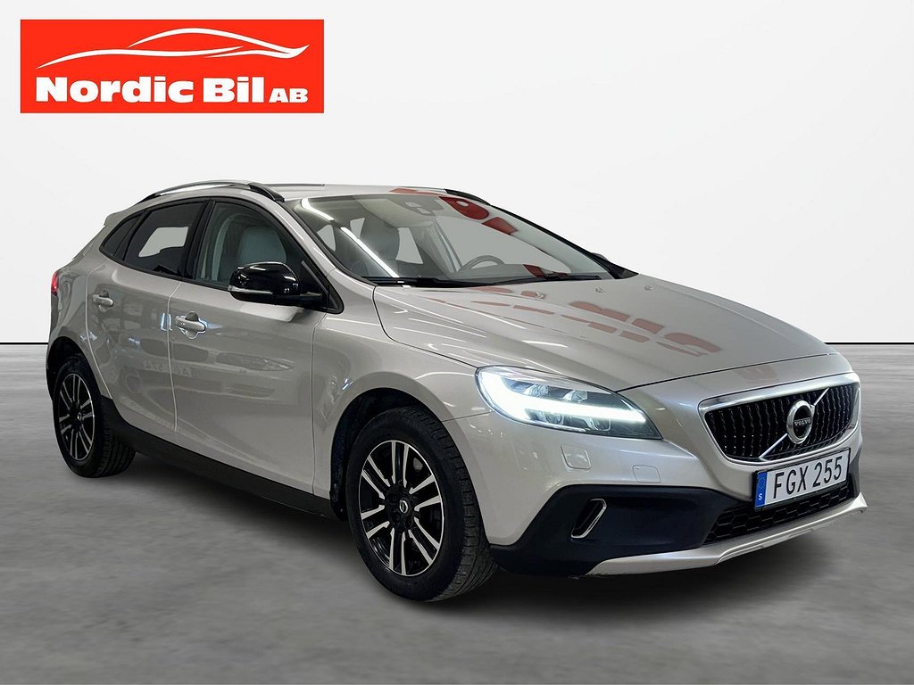 Volvo V40 Cross Country T4 AWD Geartronic Momentum 190hk