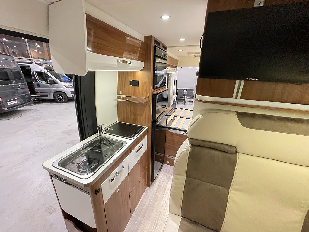 Pilote V 600 G /Solcell/Automat 150hk/Ugn/Under 6m - Pilote