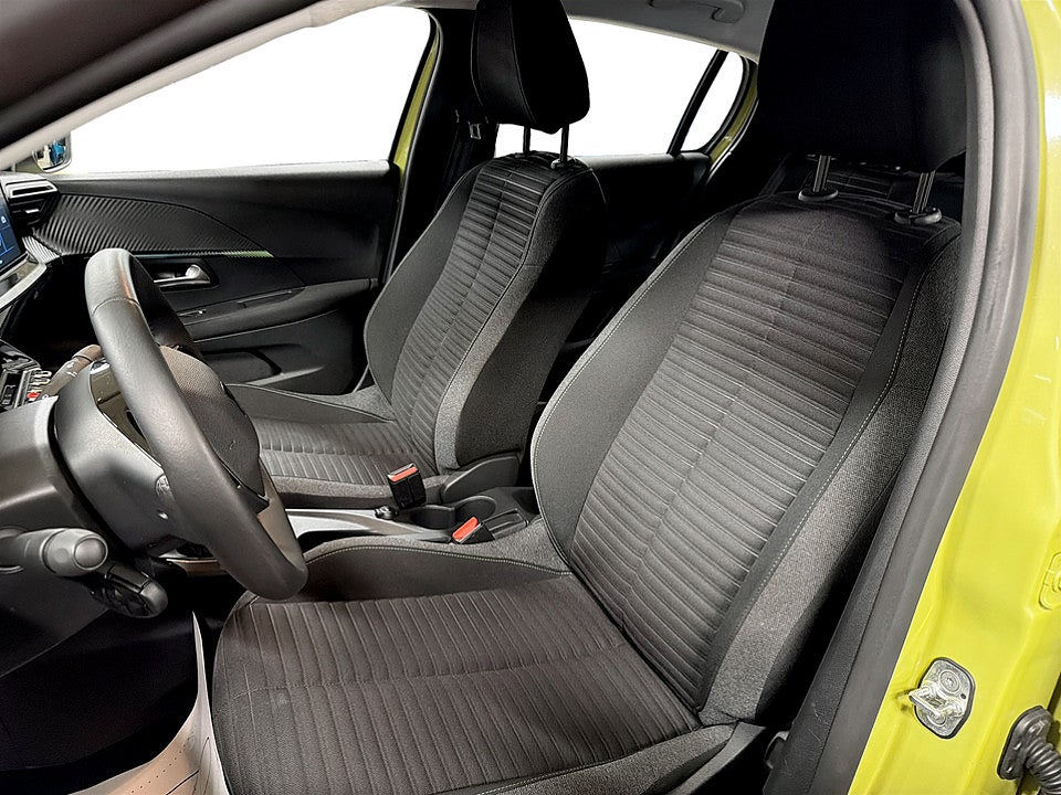 Bild på Peugeot 208 Style 1.2 PT 75hk CARPLAY