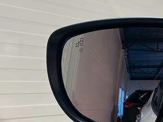 Halvkombi Nissan Leaf 13 av 20