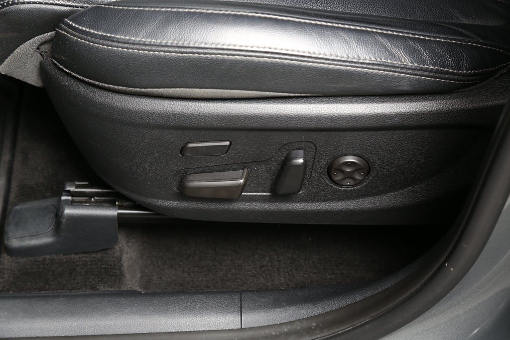 Hyundai Santa Fe 2,2 CRDi 200hk Premium AWD Aut Extraljus Motorv Drag