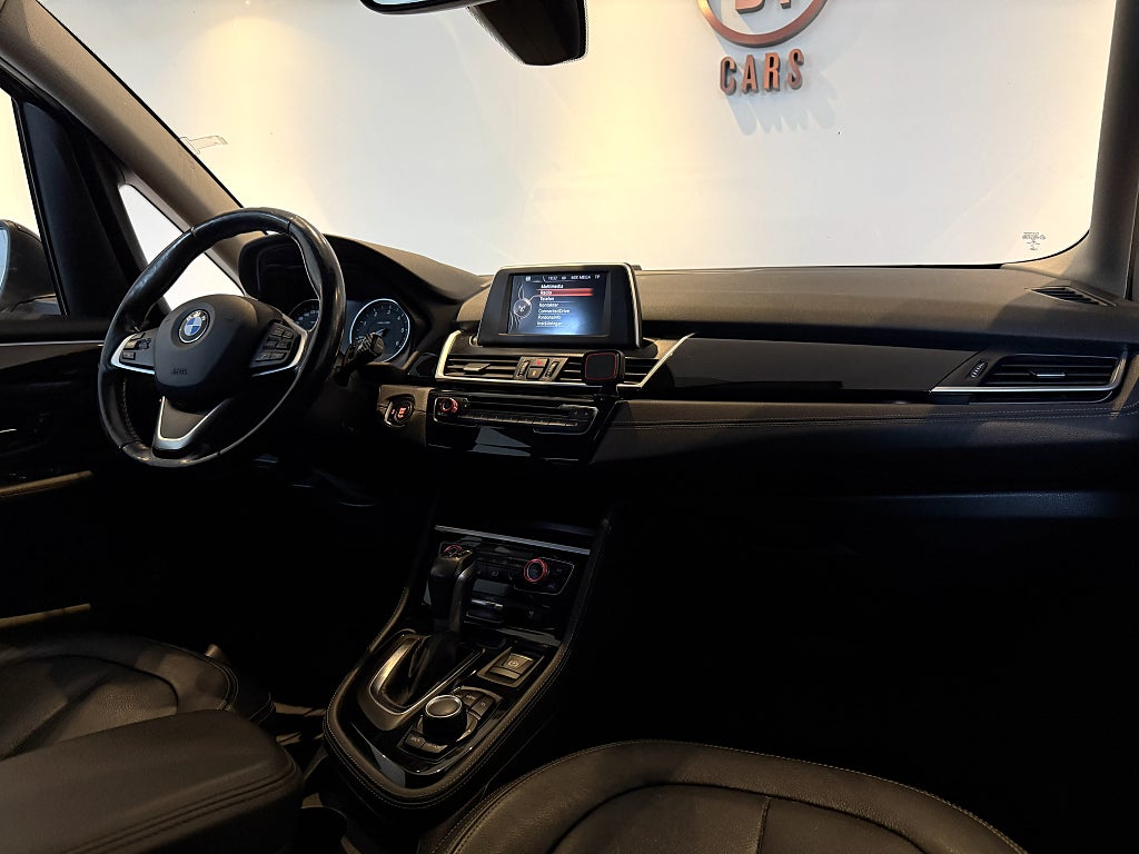 BMW 218 d GRAND TOURER 7-SITS LUXURY LINE DRAG B-KAM HELSKINN