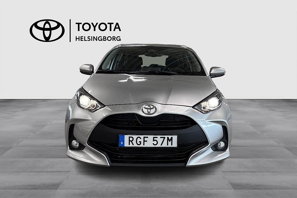 Toyota Yaris Hybrid 115 1,5 5d Active med Komfortpaket