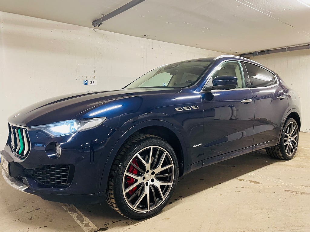 Maserati Levante SQ4  Gran Lusso 430Hk Sv-såld Fullservad