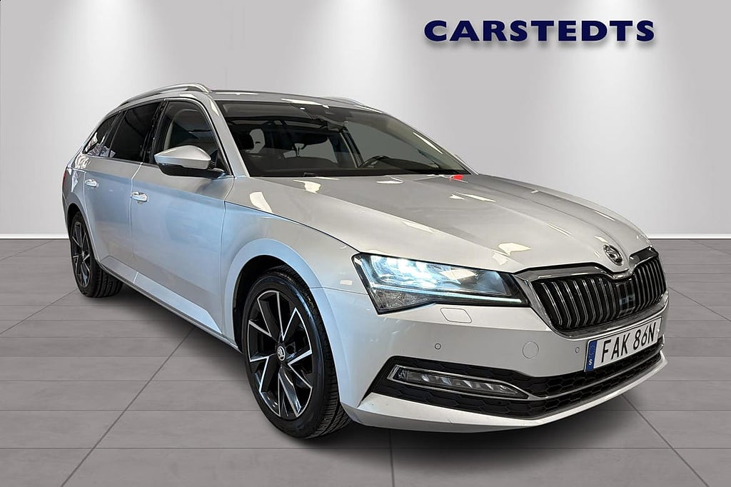 Skoda Superb 2.0 TDI 200hk 4x4 Cockpit D-Värmare Drag