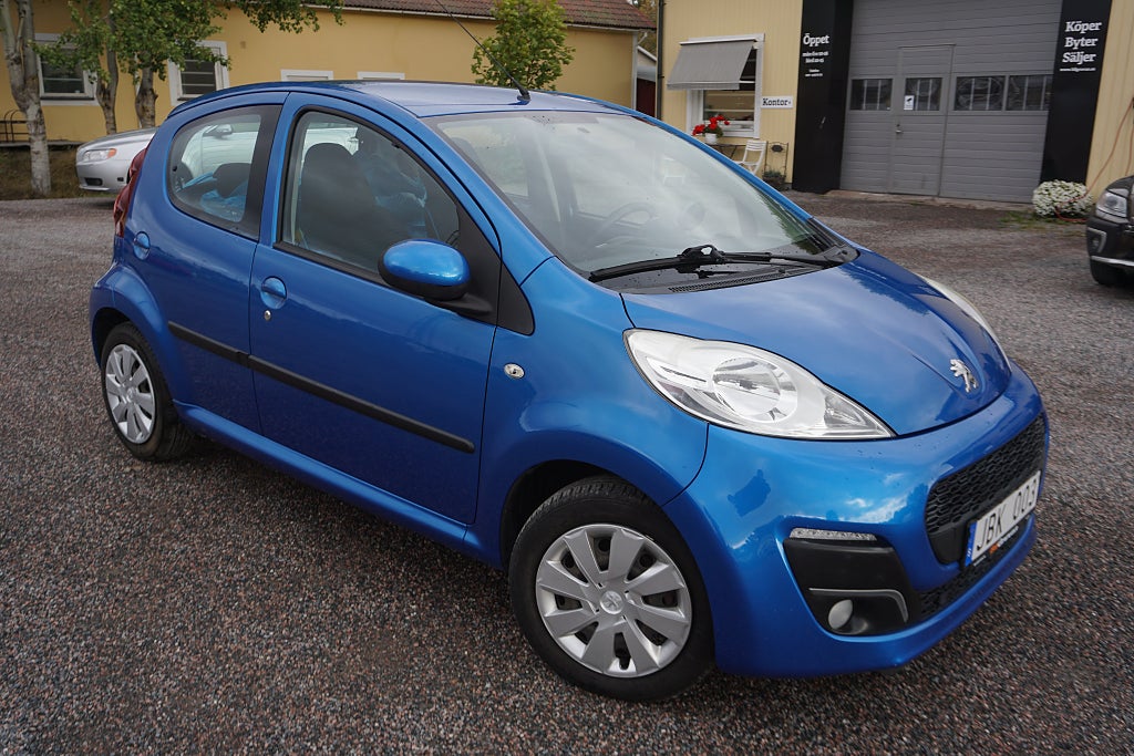Peugeot 107 5-dörrar 1.0 AUT/ M-värmare/ 6.900 Mil
