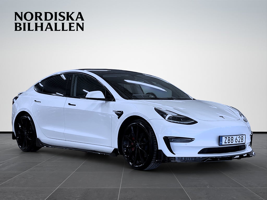 Tesla Model 3 Performance Nybesiktad Backkamera Glastak