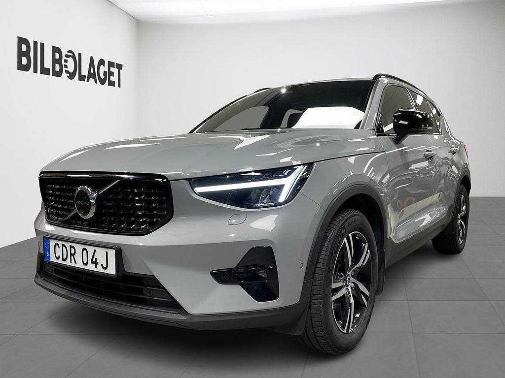 Volvo XC40 B3 FWD Bensin Plus Dark DRAG/360KAMERA/ELSTOLF...