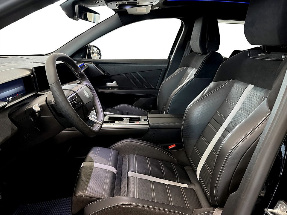 Bild på Opel Grandland Ultimate Hybrid 145hk Aut B-KAMERA PANO SKINN