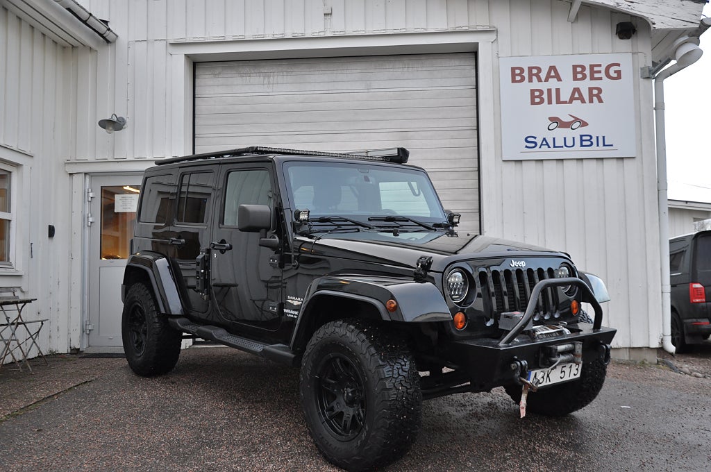 Jeep Wrangler Unlimited 2.8 200hk 4WD Sahara Aut Vinsch Drag 