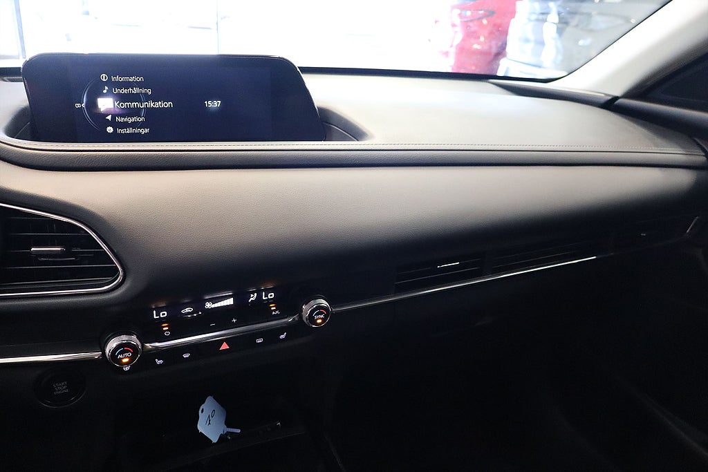 Bild på Mazda CX-30 Sky 2.0 SKYACTIV-X M 150hk - B-KAMERA, CARPLAY