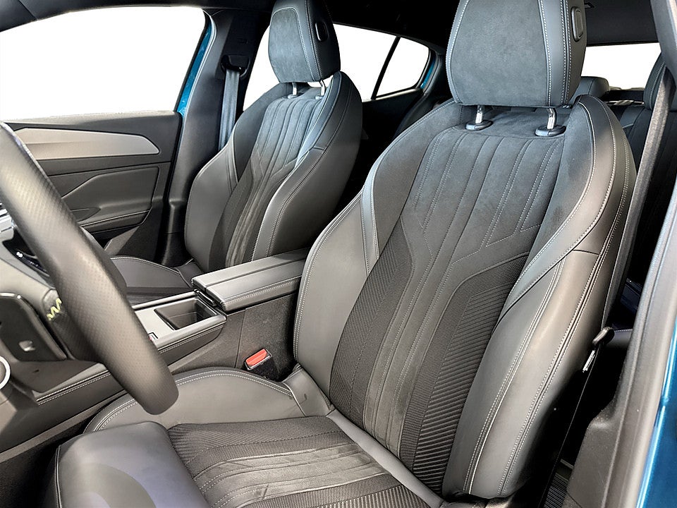 Bild på Peugeot 408 GT 130hk Aut B-KAMERA CARPLAY