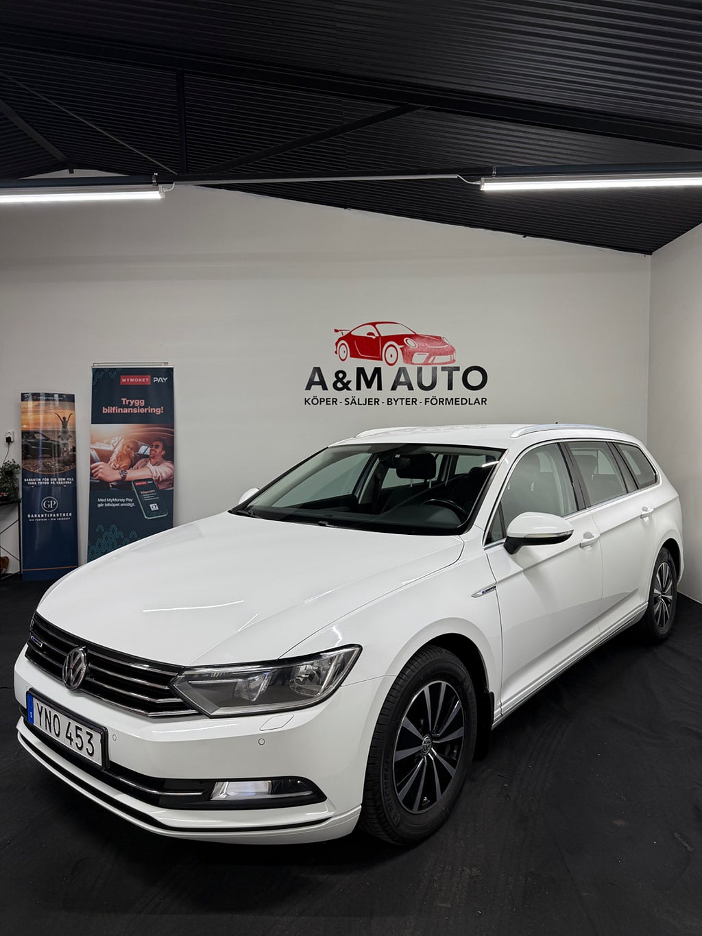 Volkswagen Passat Sportscombi 2.0 TDI DPF - Drag / Kamera / Apple CarPlay