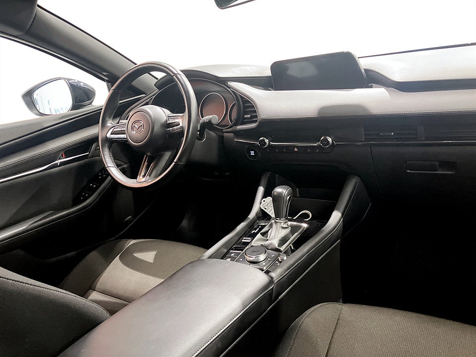 Bild på Mazda 3 Hatchback Sky 2.0 150hk Aut - B-KAMERA, NAVI