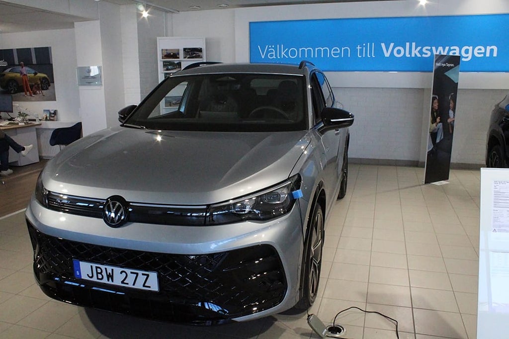 Volkswagen Tiguan R-LINE EHYBRID 272 HK DSG6