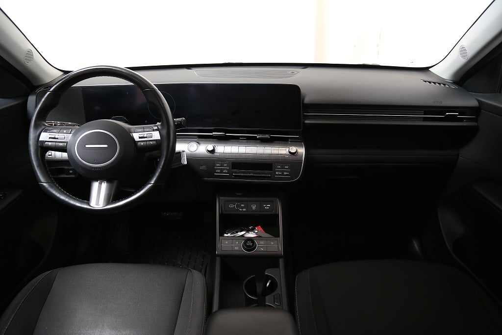 Hyundai Kona 1,0 T-GDI 120hk Essential Aut Navi CarPlay Dragkrok 2024