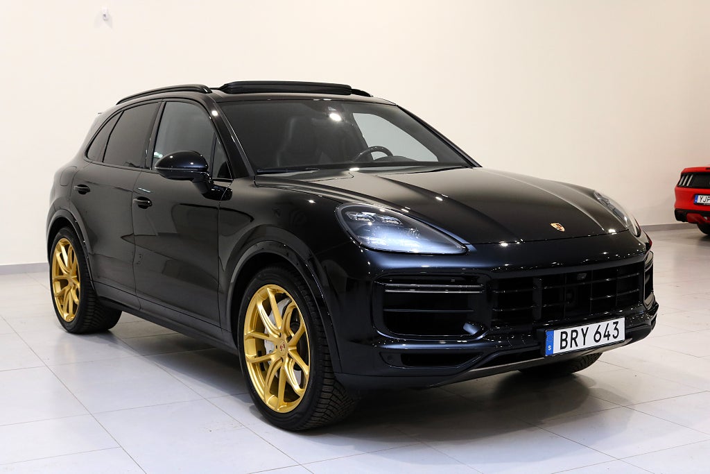 Porsche Cayenne Turbo TipTronic S 550hk / Burmester / Se spec!