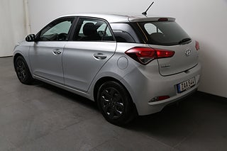 Halvkombi Hyundai i20 4 av 22