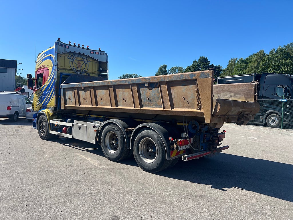 Scania R560 V8 6x4 Lastväxlare, Tandem