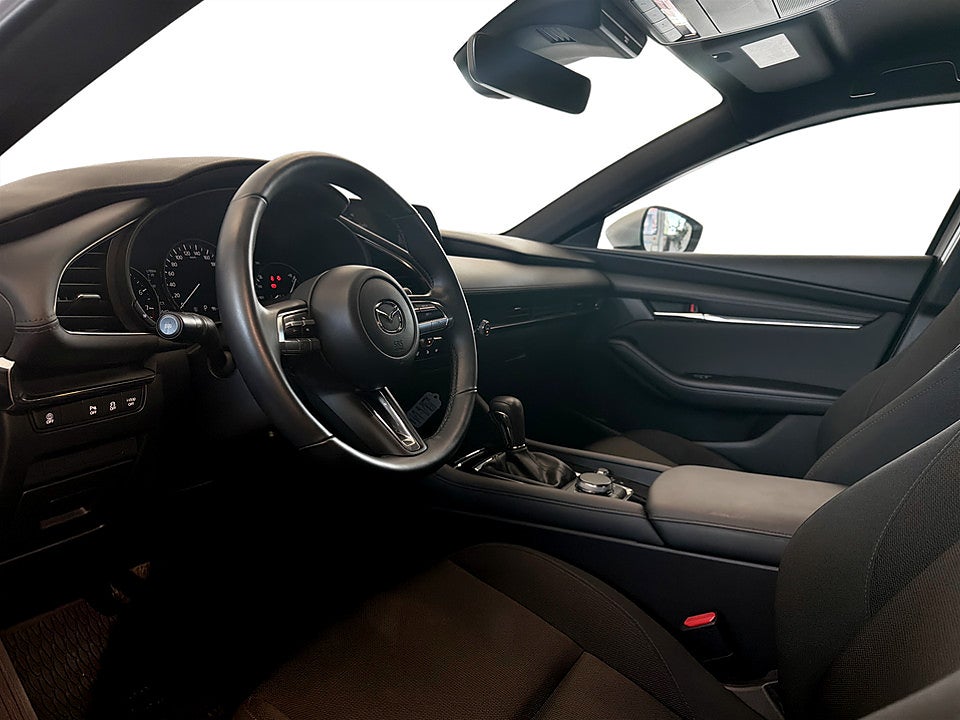 Bild på Mazda 3 Hatcback 2.0 SKYACTIV-G M 150hk Aut B-KAMERA RATTVÄRME