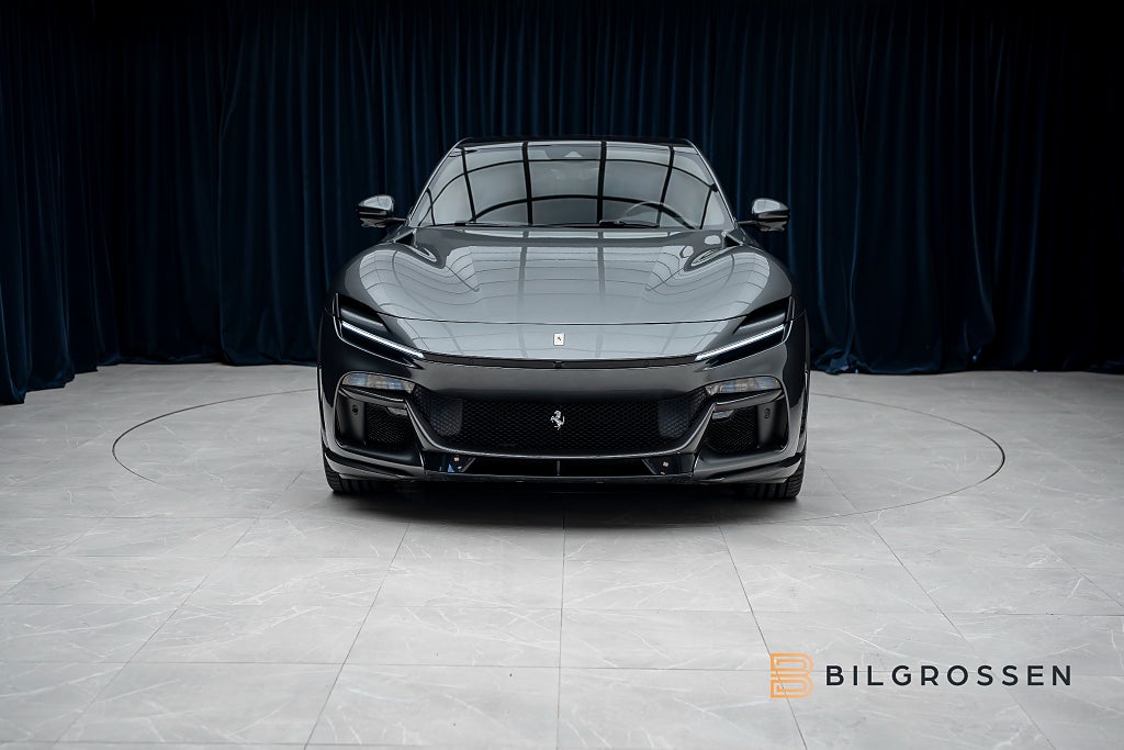 Ferrari Purosangue 6.5L V12 725hk Full Kolfiber Grigio Silverstone Ateli
