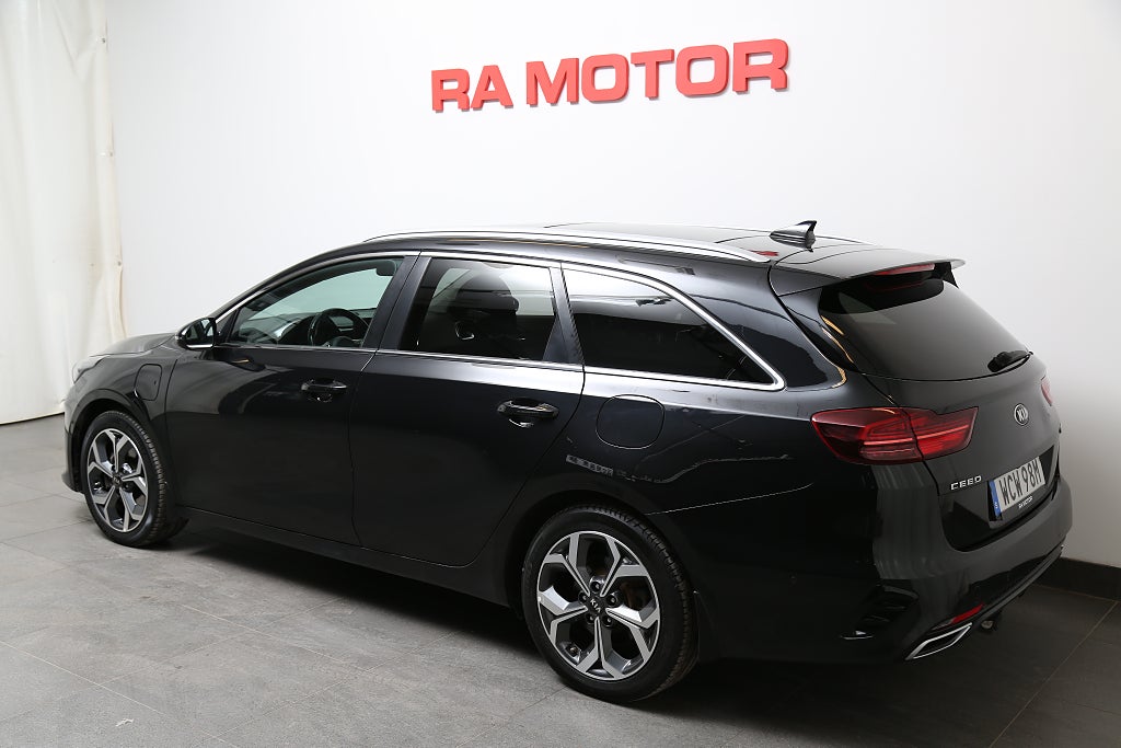 Kia Ceed Sportswagon Plug-in Plus 2 Panorama Skinn Drag Värmare 2021