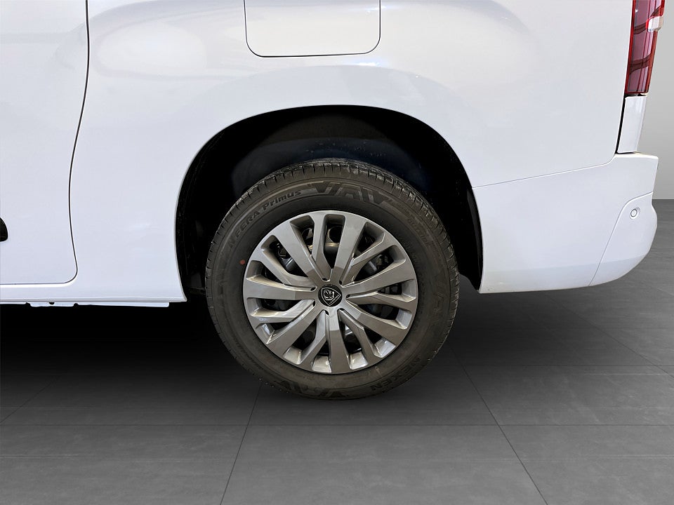 Bild på Peugeot Partner Plus 130hk Aut L2 - EDITION! SERVICE & V-HJUL INGÅR!