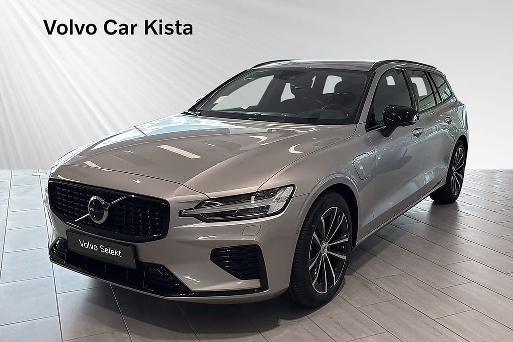 Volvo V60 T6 Plus Dark Nordic Edition Läder Drag H/K 360Kam