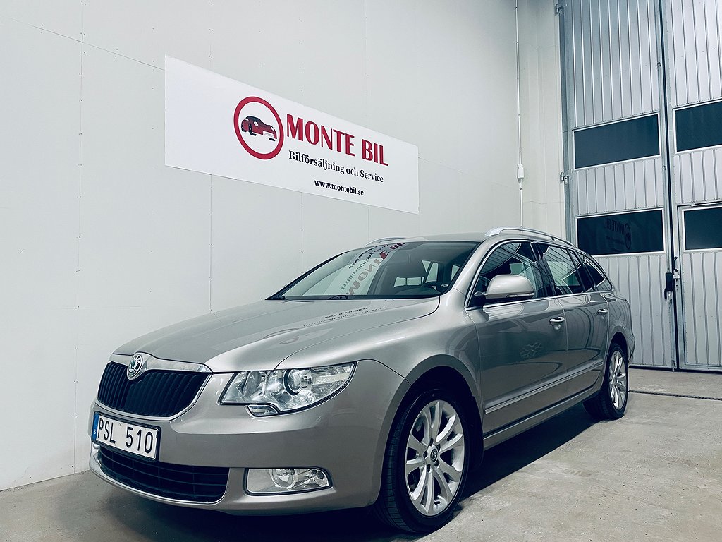 Skoda Superb Kombi 2.0 TDI 4x4 DSG Värmare Navi Dragkrok 