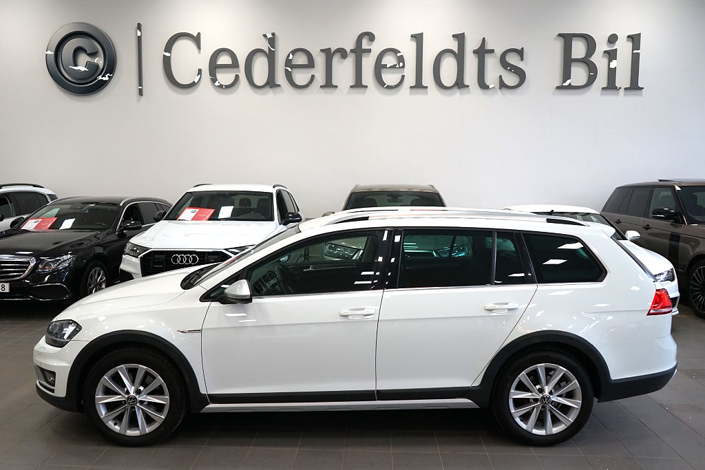 Volkswagen Golf Alltrack 2.0 TDI 4M Alltrack Fullservad Kamera Värmare Kam-Bytt
