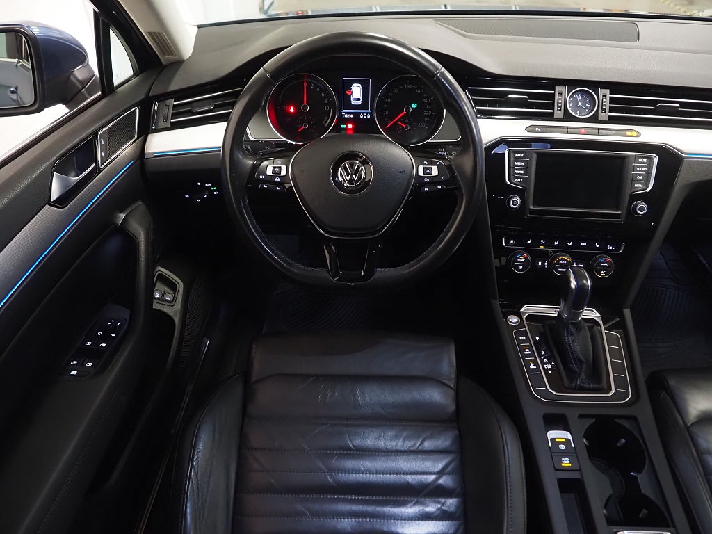 Volkswagen Passat SC GTE 1.4 TSI Plug-in Drag Värmare Skinn Kamera 2017