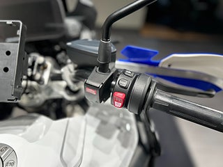 BMW F800GS / Serviceavtal / Toppbox / Chassi-sänkt / Barkbusters