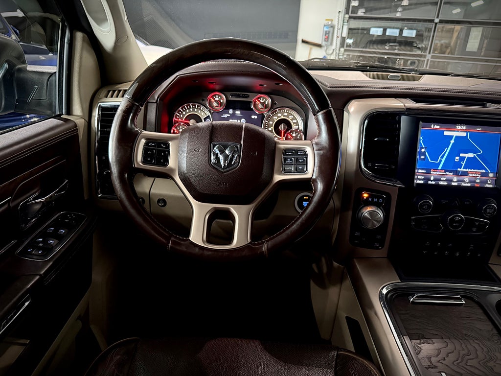 Dodge RAM Crew Cab 5.7 V8 HEMI 4×4 Long Horn - bild 7