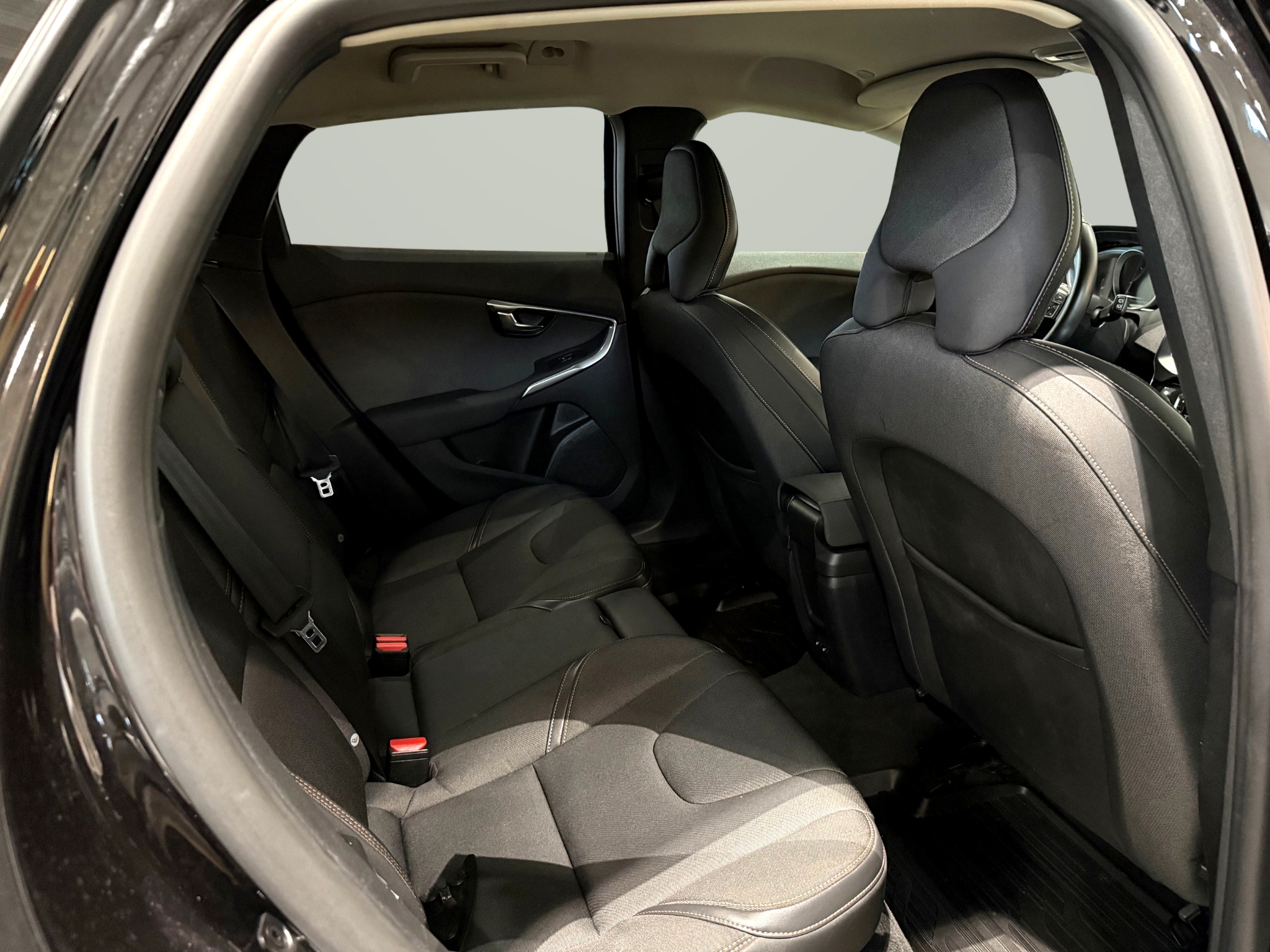 Volvo V40 Cross Country 2017, bild 6/37
