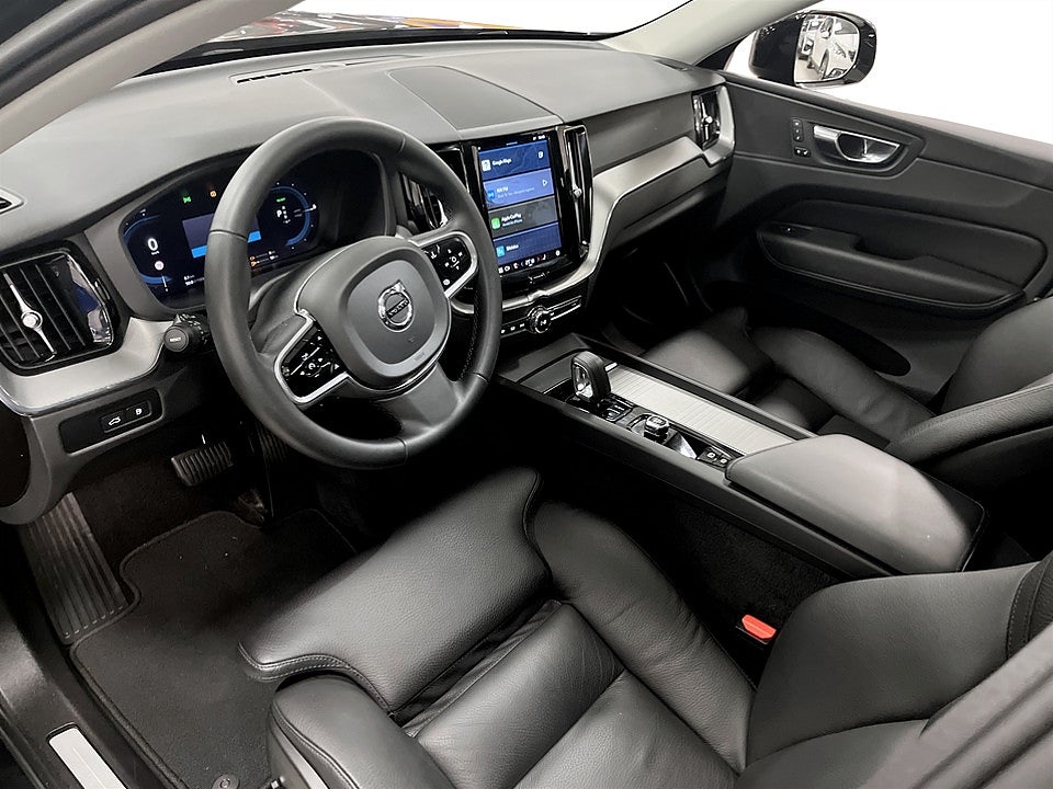 Bild på Volvo XC60 Recharge Plus Dark T6 350hk Aut 4WD-KAMERA,PANO,ELSTOL