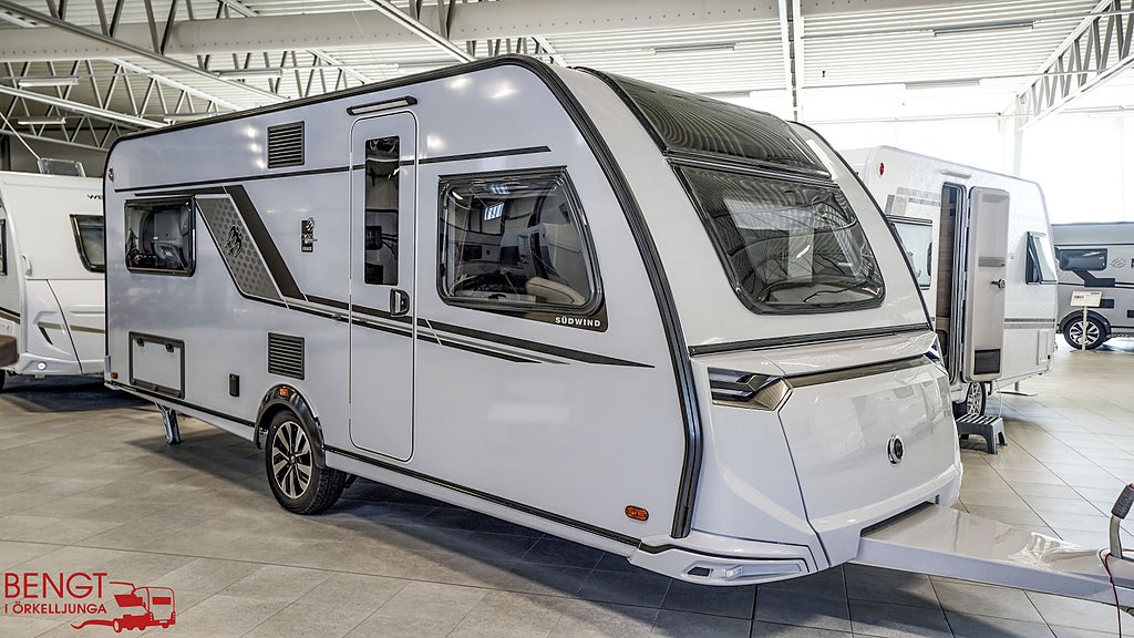 Knaus SÜDWIND BLACK SELECTION 580 UF | KAMPANJ