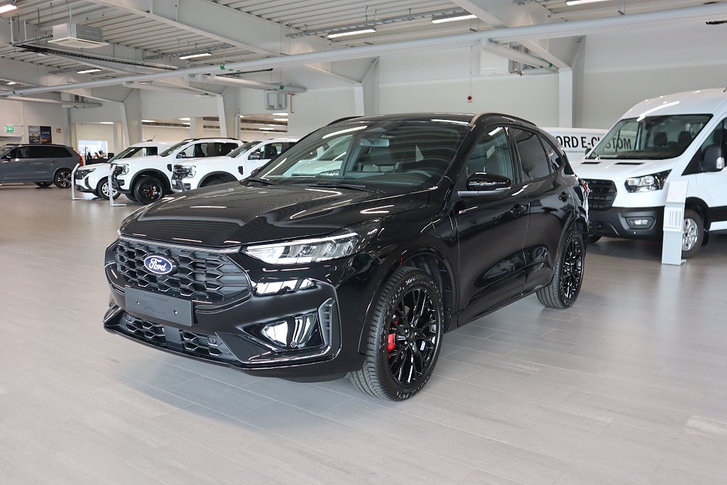 Ford Kuga ST-Line X Plug-In Hybrid 243 HK Black ed.  