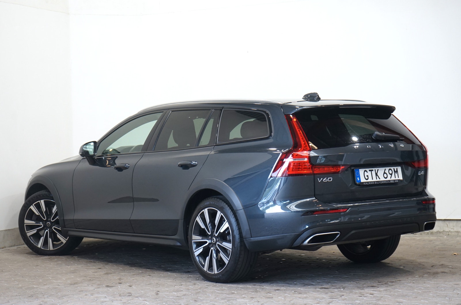 Volvo V60 Cross Country Cross Country D4 AWD 360*kamera Dragkrok Carpl 2020 - miniatyr 3