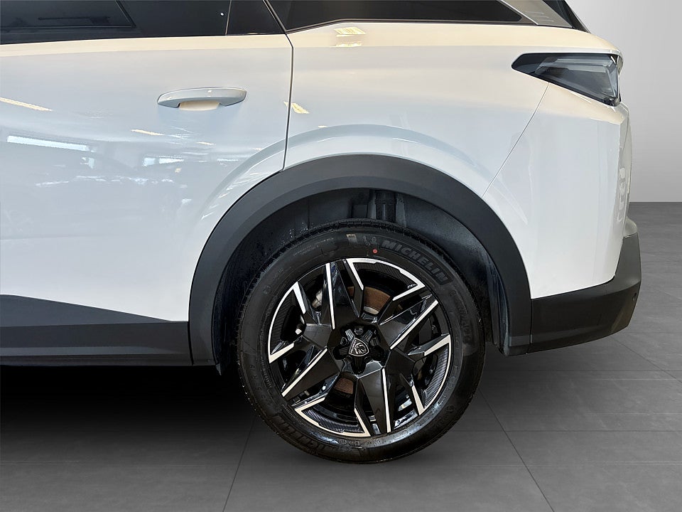 Bild på Peugeot 5008 GT Hybrid 145hk Aut KAMPANJ BRÄNSLE INGÅR