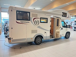 Husbil-alkov Elnagh BARON 26 4 av 27