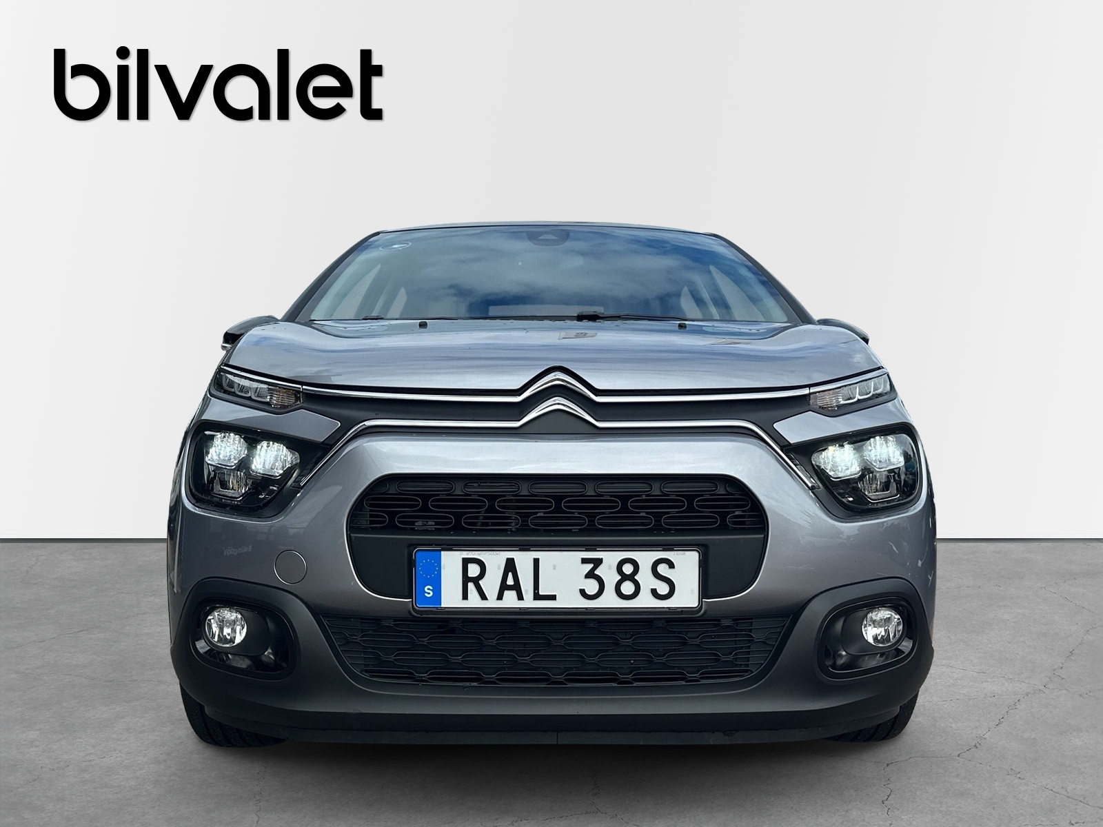 Citroen C3 SHINE 1.2 PT 83Hk Manuell 2023, photo 2/10