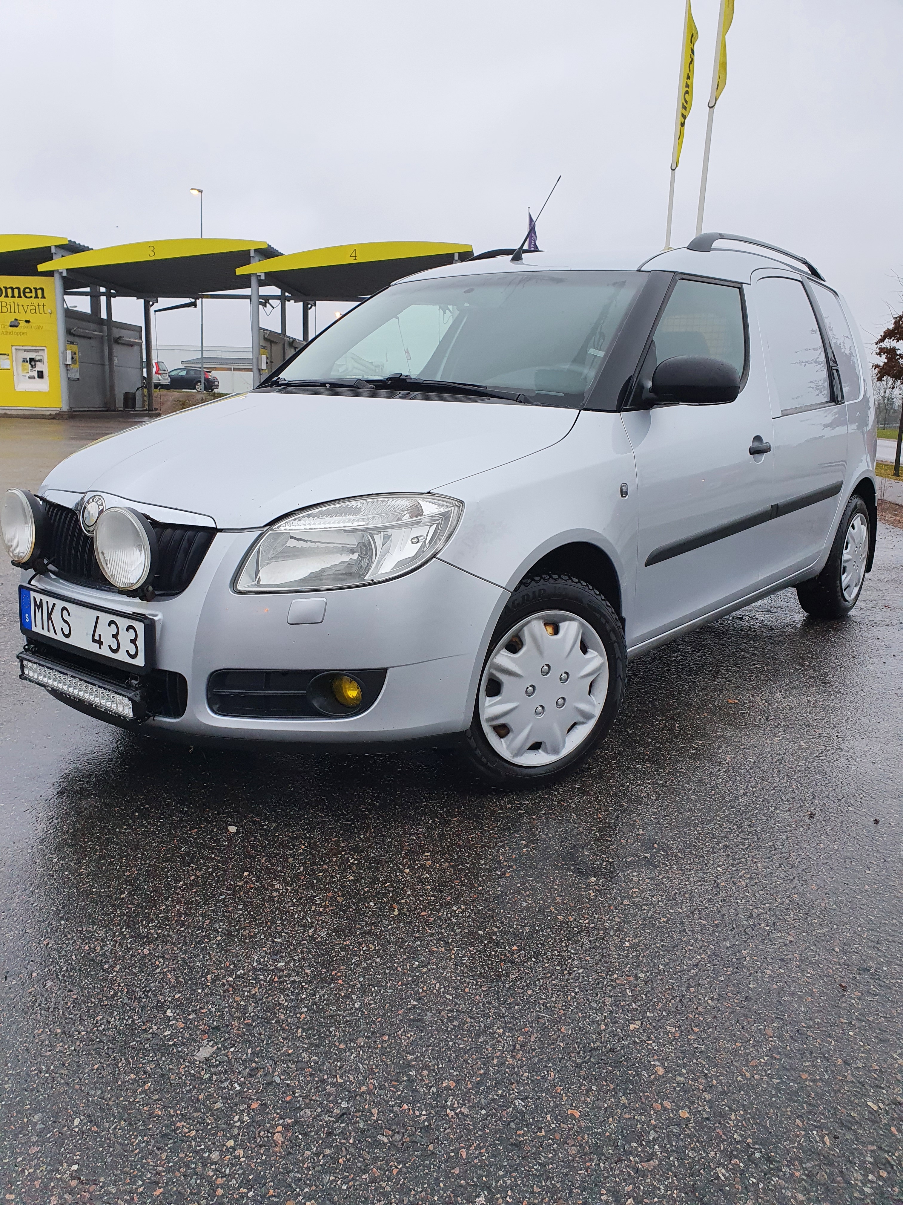 Skoda Roomster Praktik 1.4 TDI 80hk 2008, bild 4/35