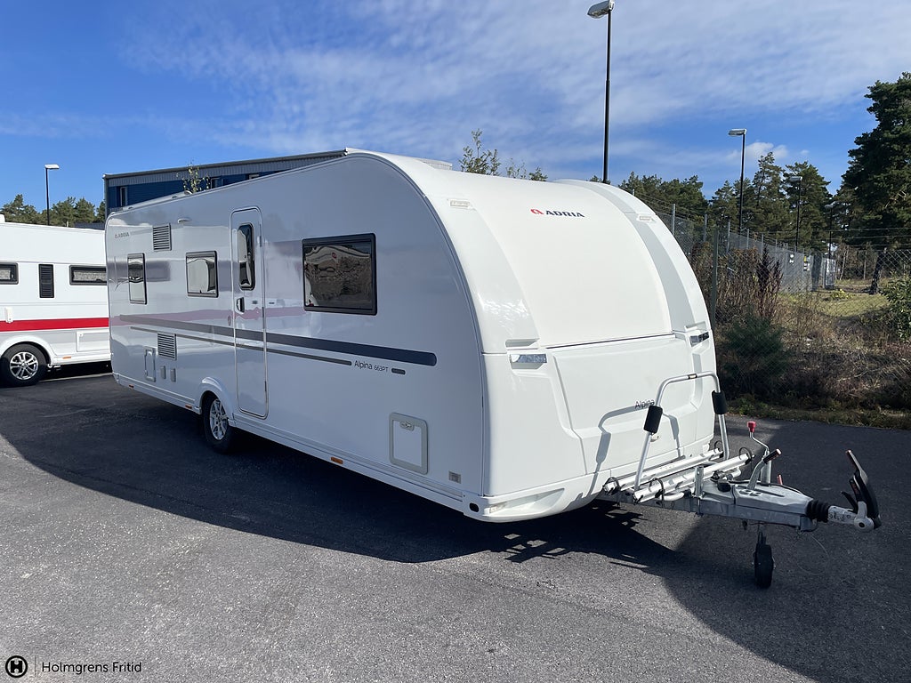 Adria Alpina 663Pt BARNKAMMARE | QUEENSBED | CYKELSTÄLL