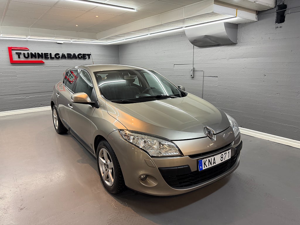 Renault Mégane 1.6 E85 110hk Nyservad 700kr Avb - Mån