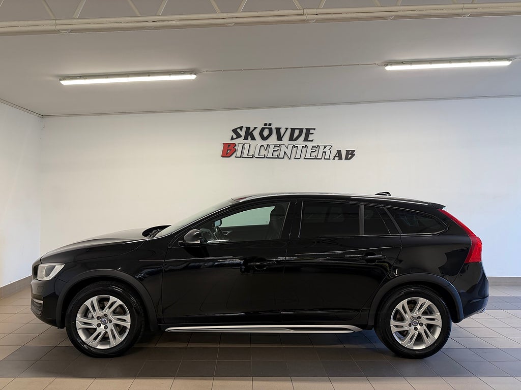 Volvo V60 Cross Country D4 190hk AWD Automat Momentum/Drag/PDC/Bluetooth